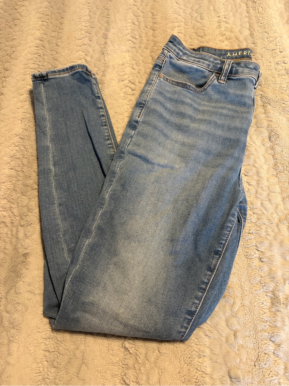 American Eagle Super High Rise Jegging